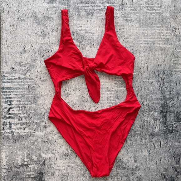 FashionNova Swimsuit - Picture 4 of 4